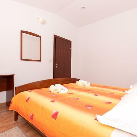 Apartments Fumija Trogir Exterior foto