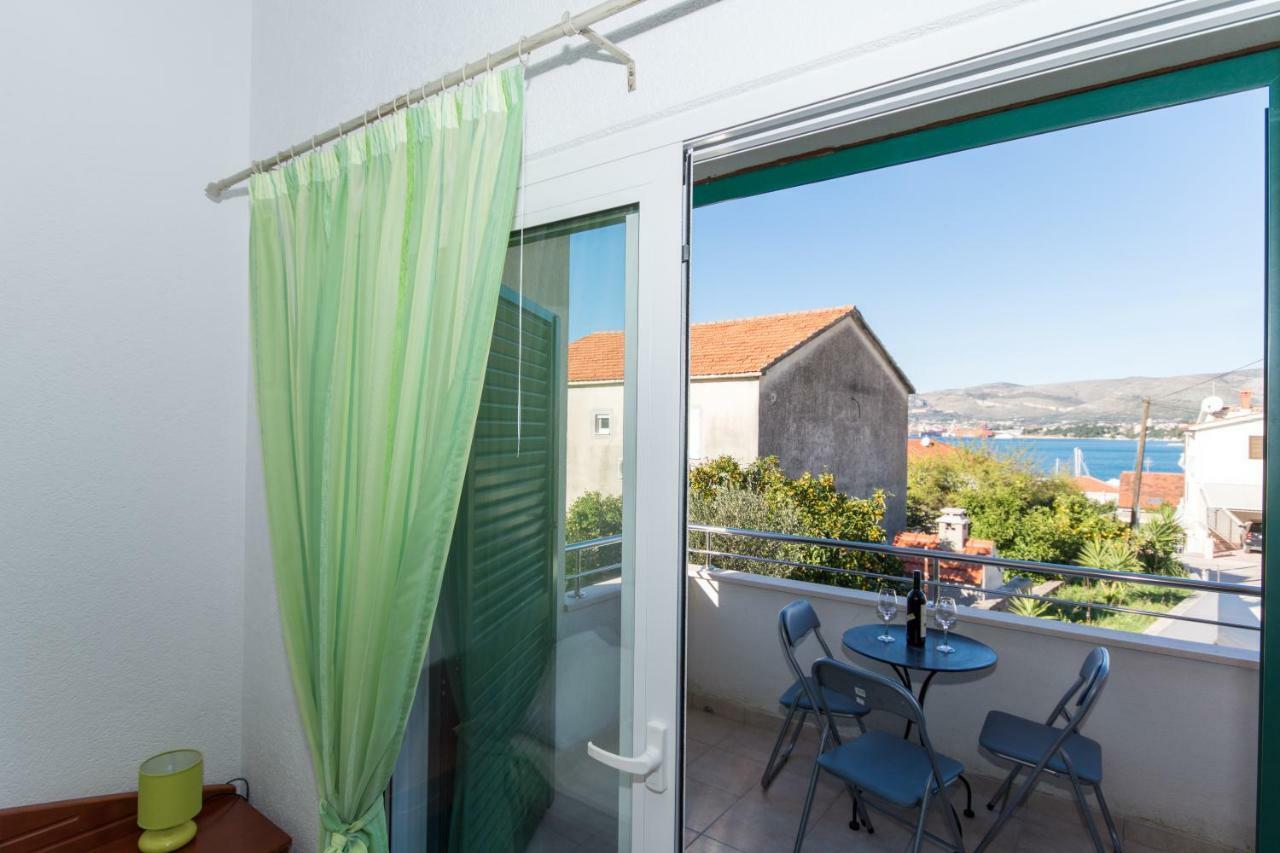 Apartments Fumija Trogir Exterior foto