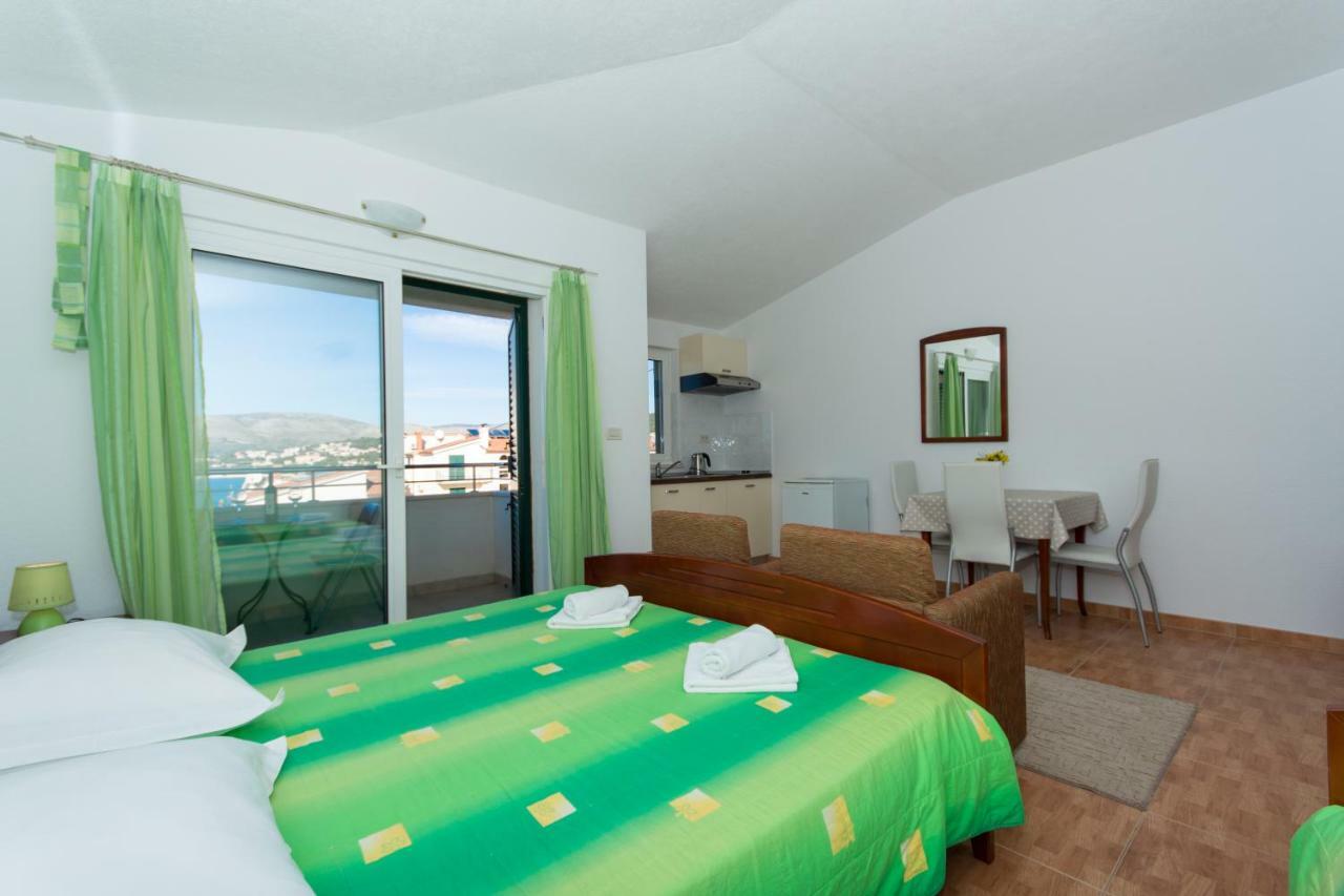 Apartments Fumija Trogir Exterior foto